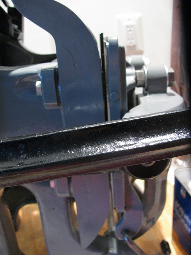 image: this shows the angle of the platen, the arm is all the way down and platen closed. 